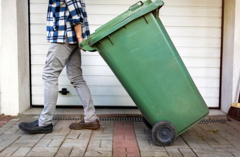 The Role of Professional Organizers in Estate Sales