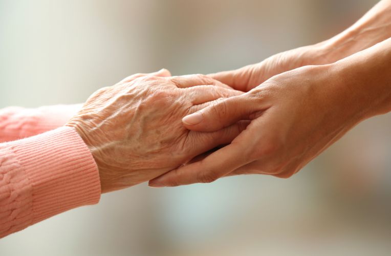 Helping Parents Downsize- What Adult Children Need to Know